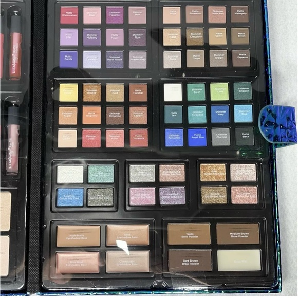ULTA Beauty Box Prism Edition Holographic 92 Pieces Collection NWT! - Picture 3 of 12